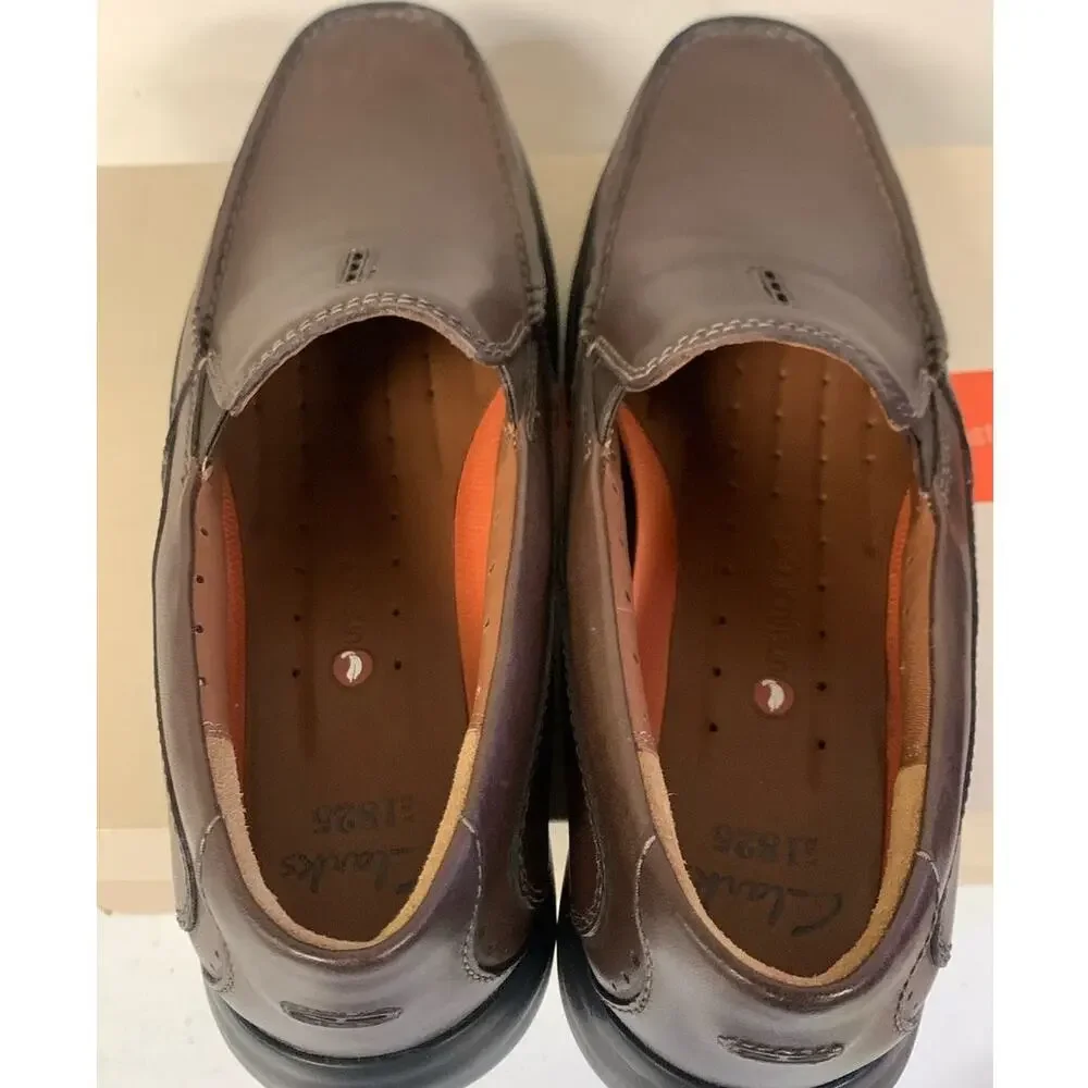 Clarks Men’s Size 9 M Uneasley Twin Loafer Shoes, Dark Brown Leather